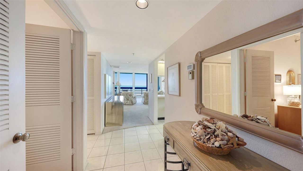 1045 Gulf Of Mexico Drive, Unit 301, Longboat Key, FL 34228 Photo