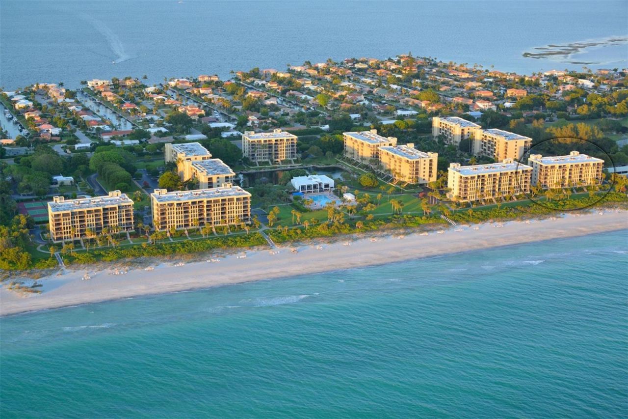 1045 Gulf Of Mexico Drive, Unit 301, Longboat Key, FL 34228 Photo