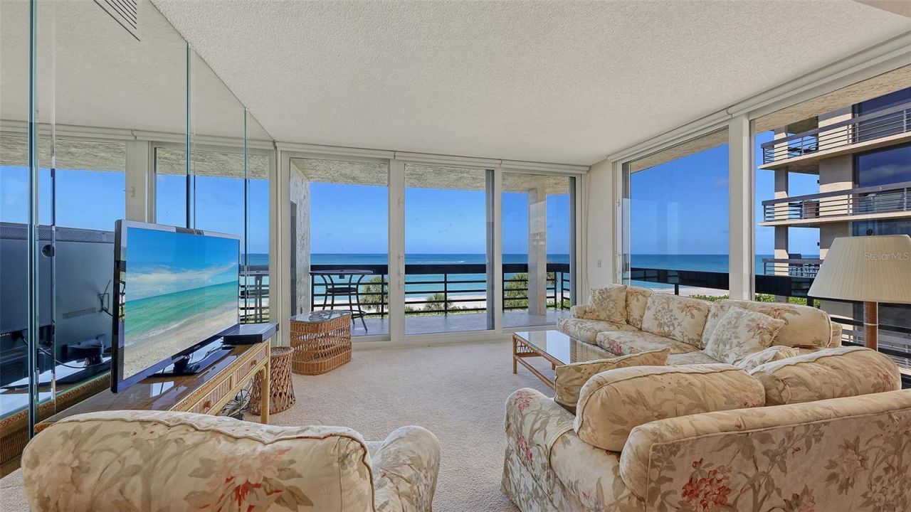 1045 Gulf Of Mexico Drive, Unit 301, Longboat Key, FL 34228 Photo