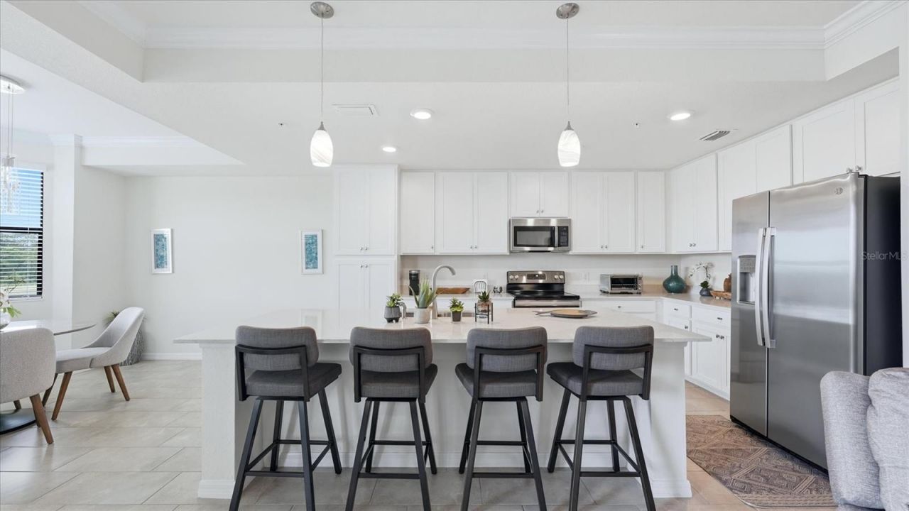 17810 Gawthrop Drive, Unit 203, Lakewood Ranch, FL 34211 Photo