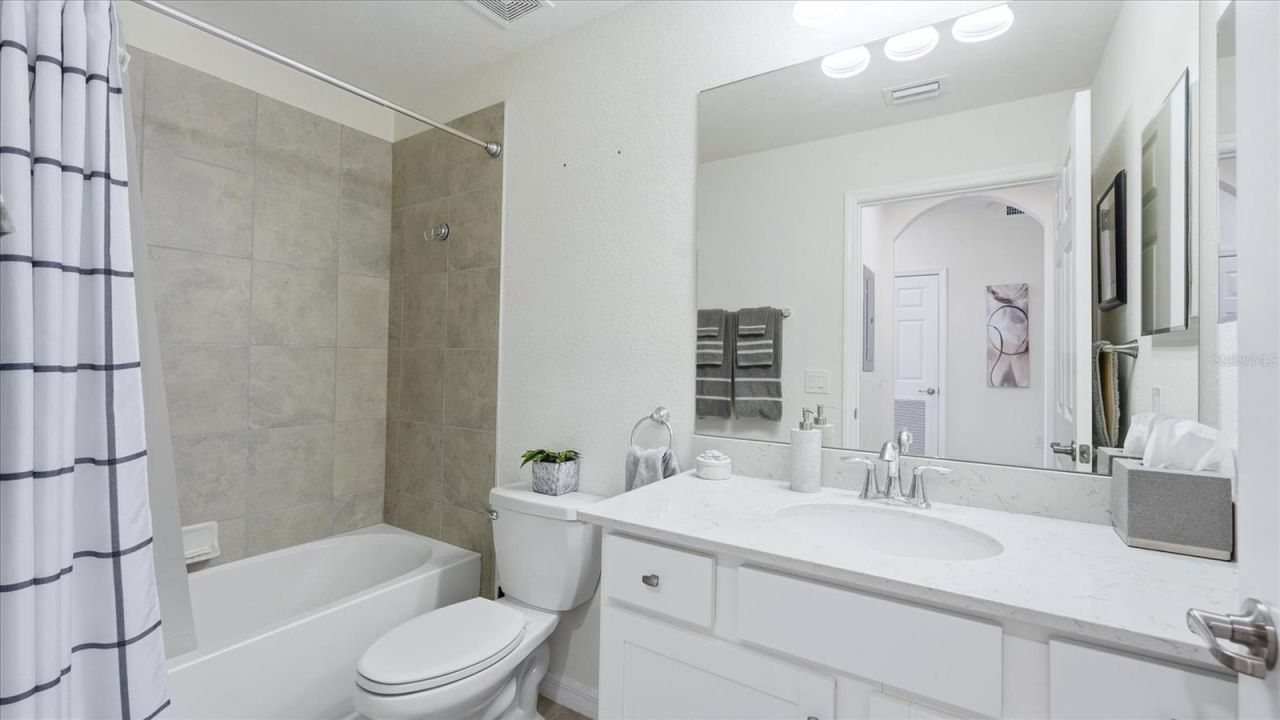 17810 Gawthrop Drive, Unit 203, Lakewood Ranch, FL 34211 Photo
