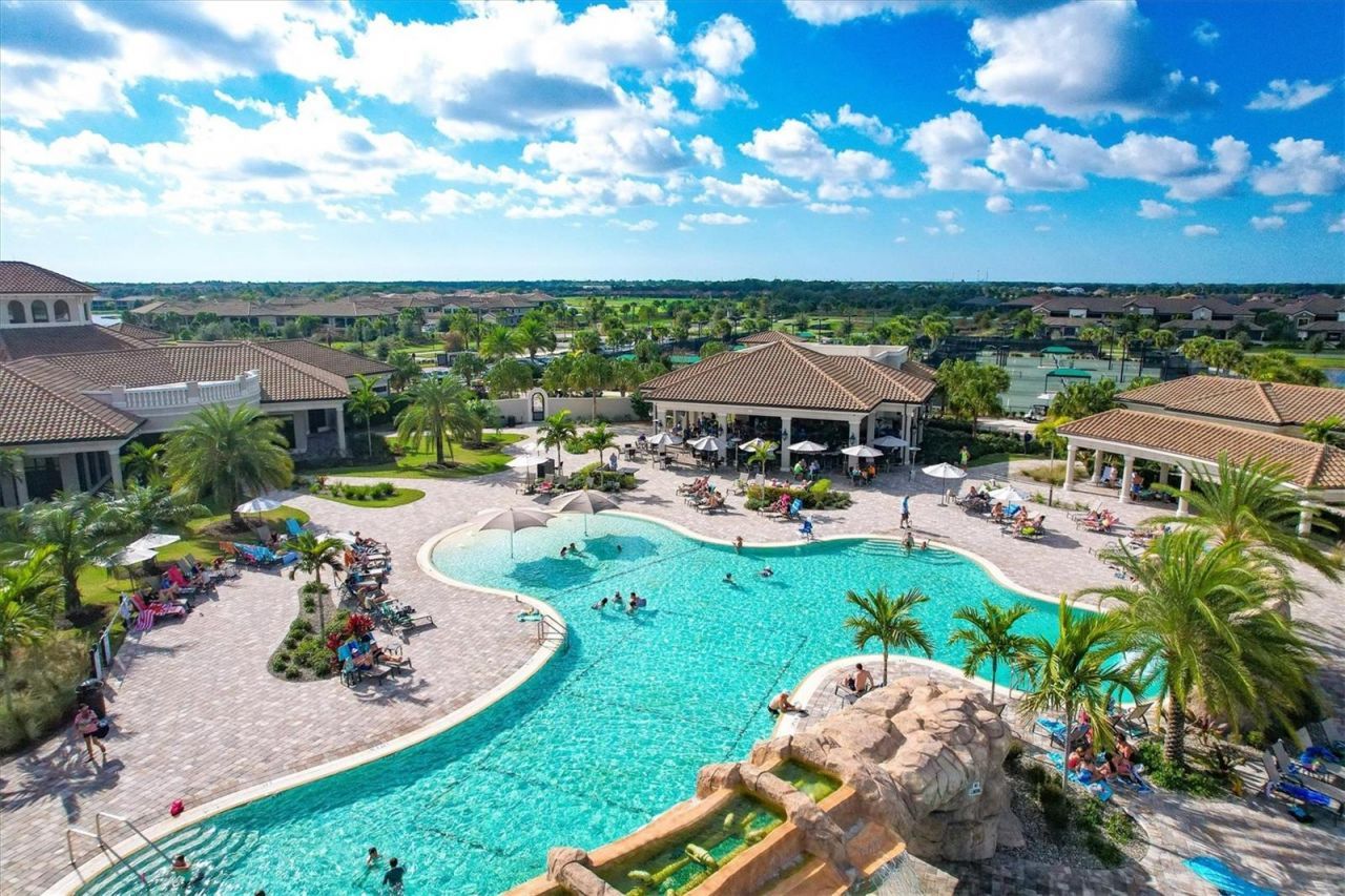 17810 Gawthrop Drive, Unit 203, Lakewood Ranch, FL 34211 Photo