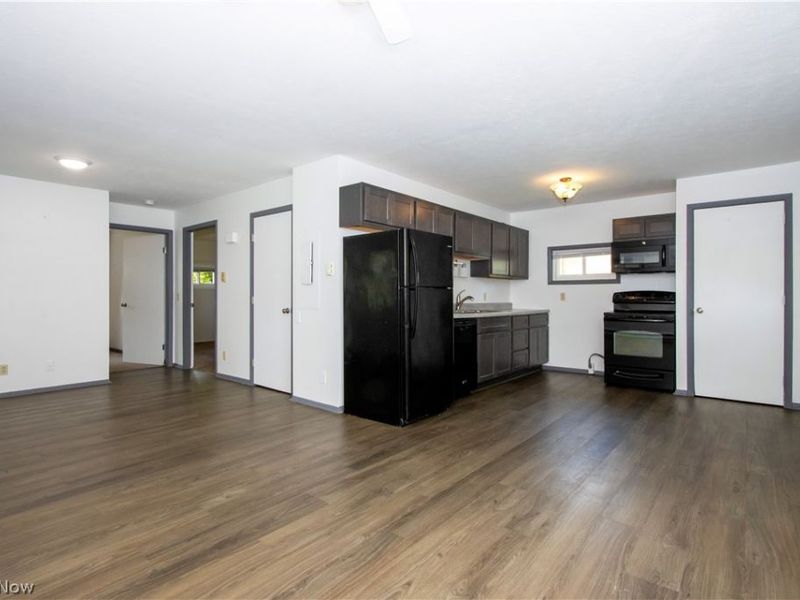 912 Jefferson Street , Orrville, OH 44667 Photo 5