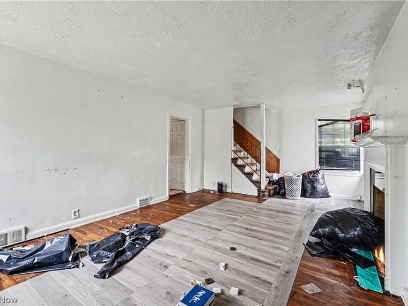 1358 Peckham Street , Akron, OH 44320 Photo 10