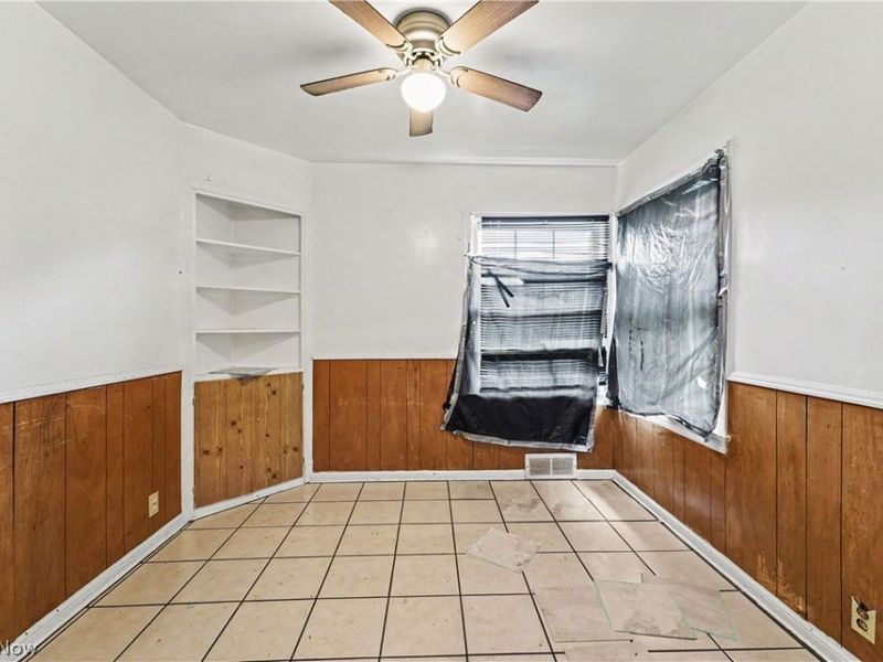 1358 Peckham Street , Akron, OH 44320 Photo 13