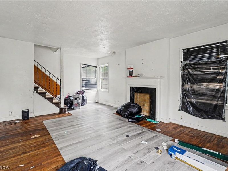 1358 Peckham Street , Akron, OH 44320 Photo 7