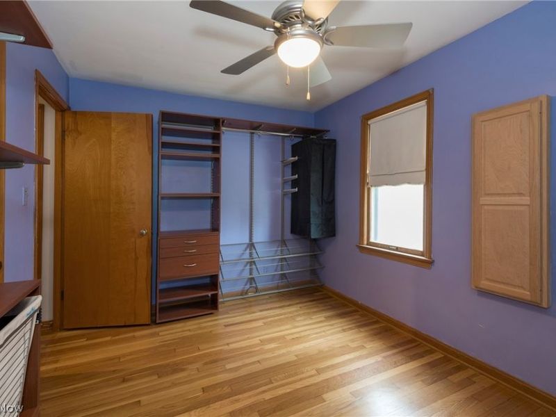5042 N Barton Road , Lyndhurst, OH 44124 Photo 19