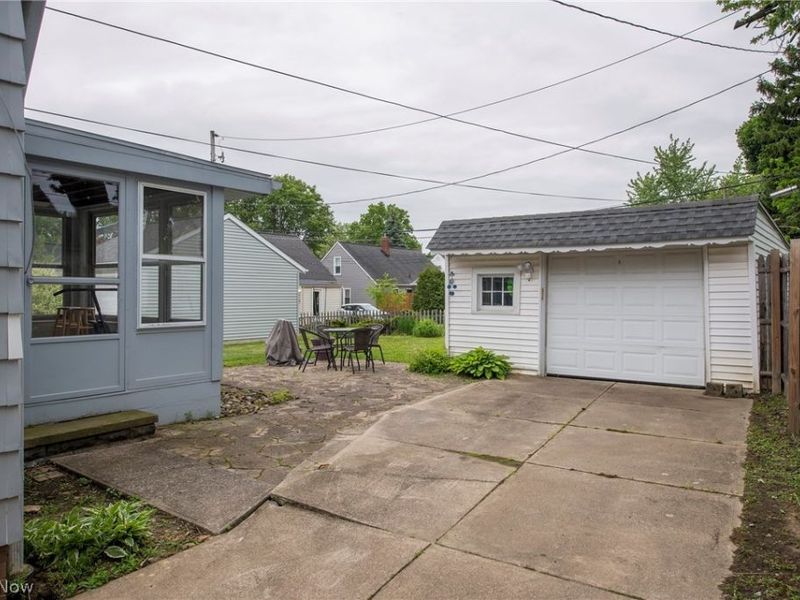 5042 N Barton Road , Lyndhurst, OH 44124 Photo 49