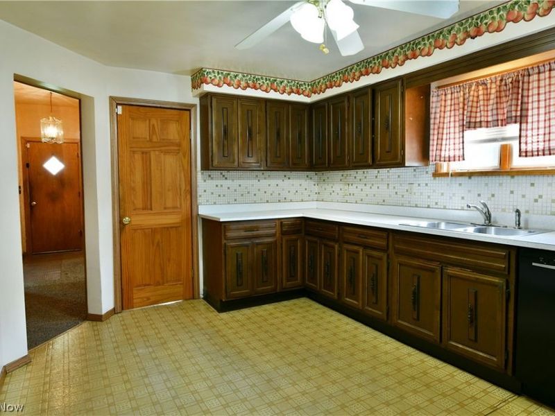 211 E Wilson Avenue , Girard, OH 44420 Photo 20