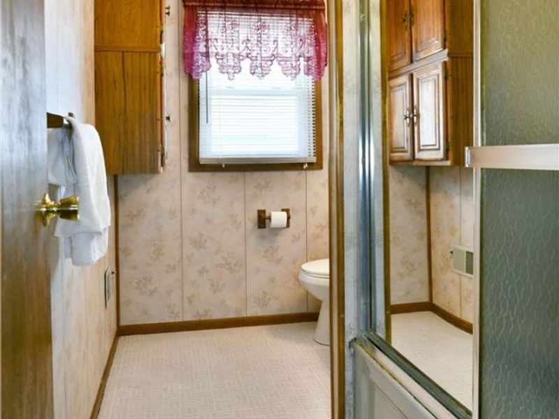 211 E Wilson Avenue , Girard, OH 44420 Photo 32