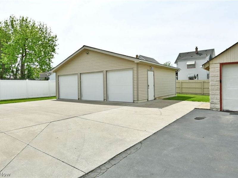 211 E Wilson Avenue , Girard, OH 44420 Photo 43
