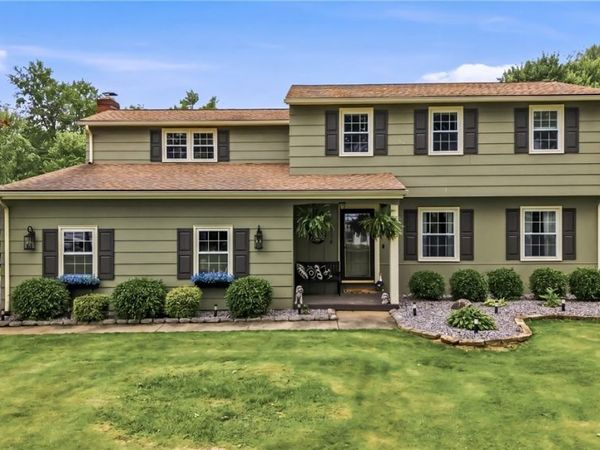 10230 New Buffalo Road , Canfield, OH 44406