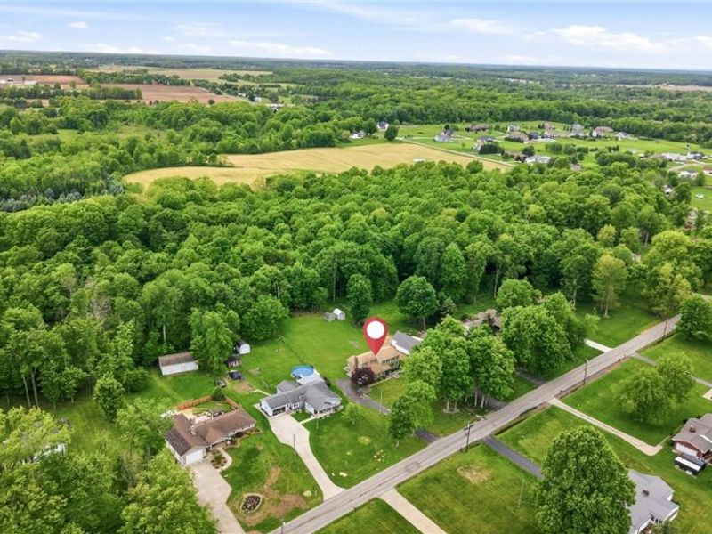 10230 New Buffalo Road , Canfield, OH 44406 Photo 6