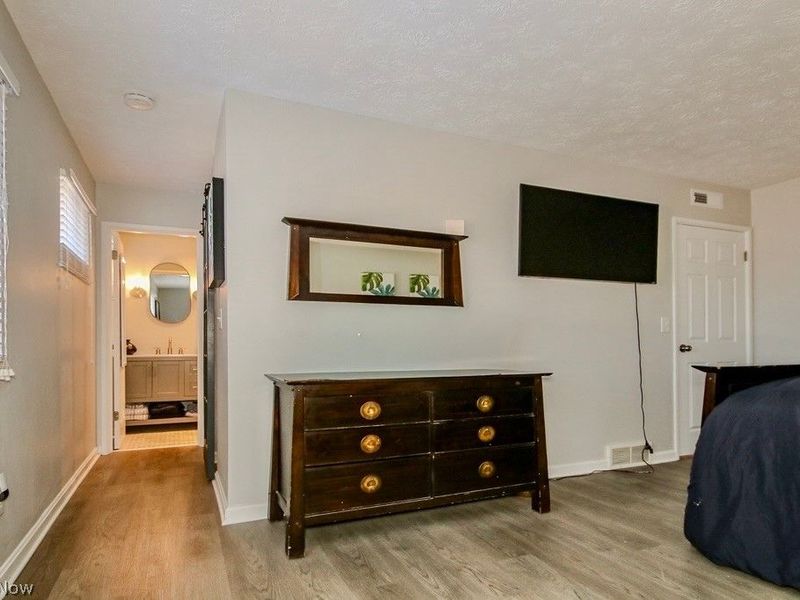 7050 Chillicothe Road , Unit D1, Mentor, OH 44060 Photo 19