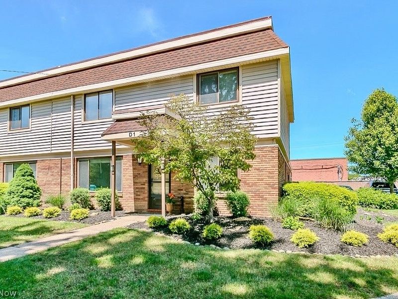 7050 Chillicothe Road , Unit D1, Mentor, OH 44060 Photo 2