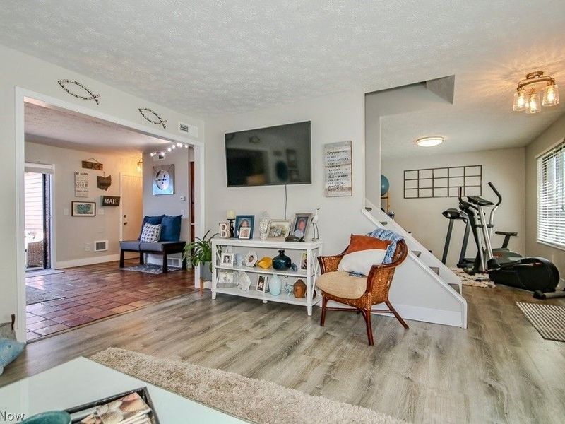 7050 Chillicothe Road , Unit D1, Mentor, OH 44060 Photo 5
