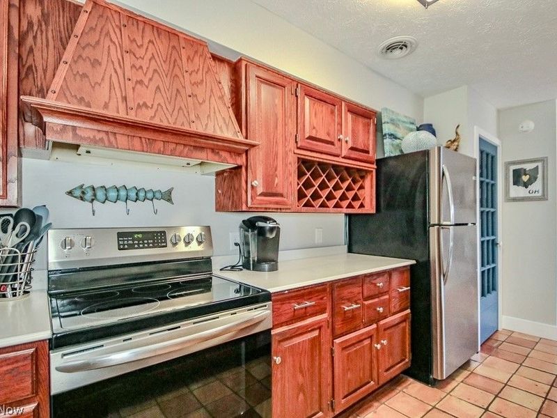 7050 Chillicothe Road , Unit D1, Mentor, OH 44060 Photo 8
