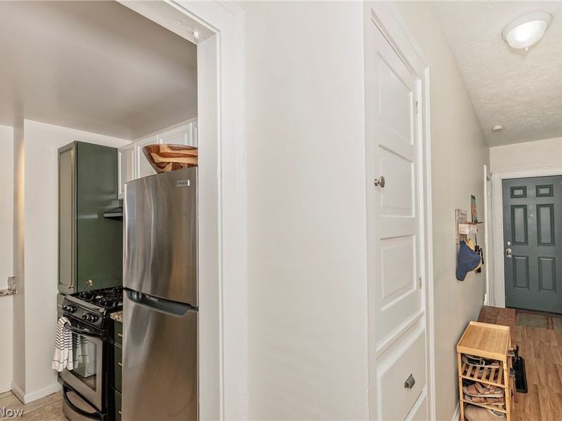 2725 Hampshire Road, Unit 1, Cleveland Heights, OH 44106 Photo 12