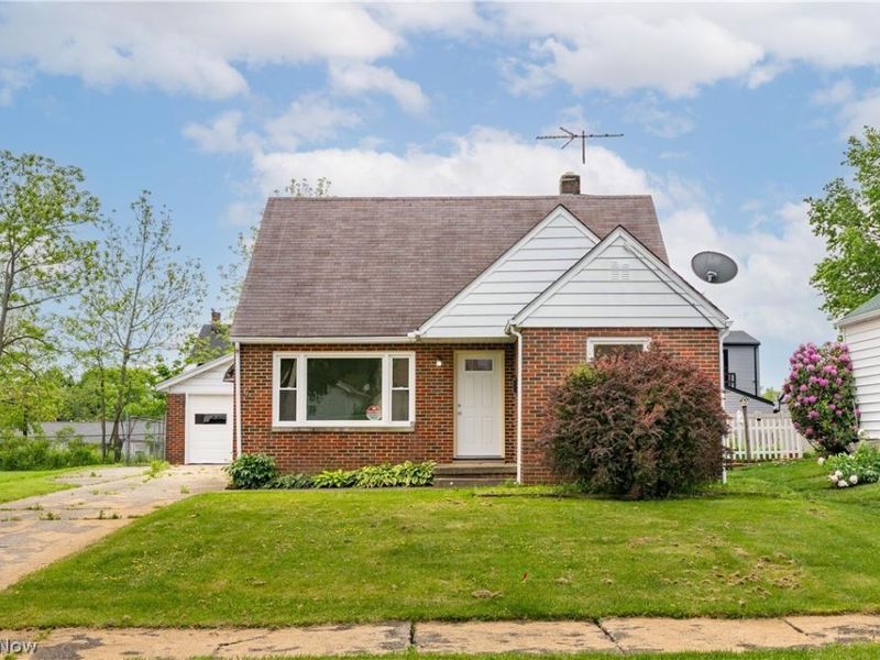 944 Donald Avenue , Akron, OH 44306 Photo 1