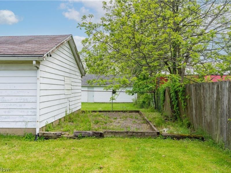944 Donald Avenue , Akron, OH 44306 Photo 24