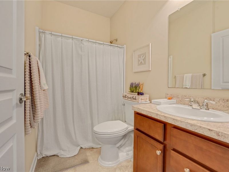 8024 Parkcroft Drive, Mentor, OH 44060 Photo 5