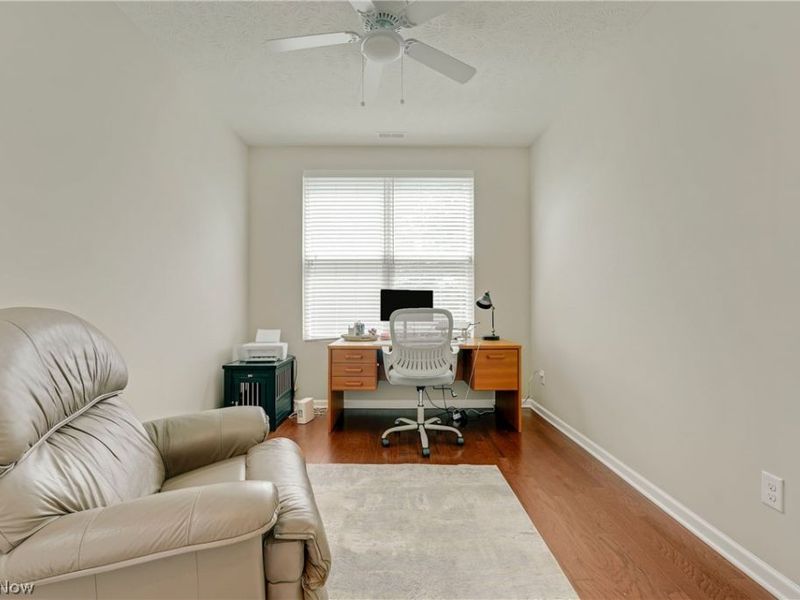 8024 Parkcroft Drive, Mentor, OH 44060 Photo 6