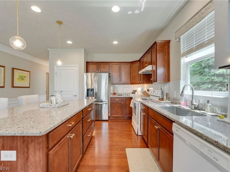 8024 Parkcroft Drive, Mentor, OH 44060 Photo 8