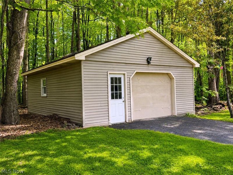 6155 Gibson Road , Canfield, OH 44406 Photo 8
