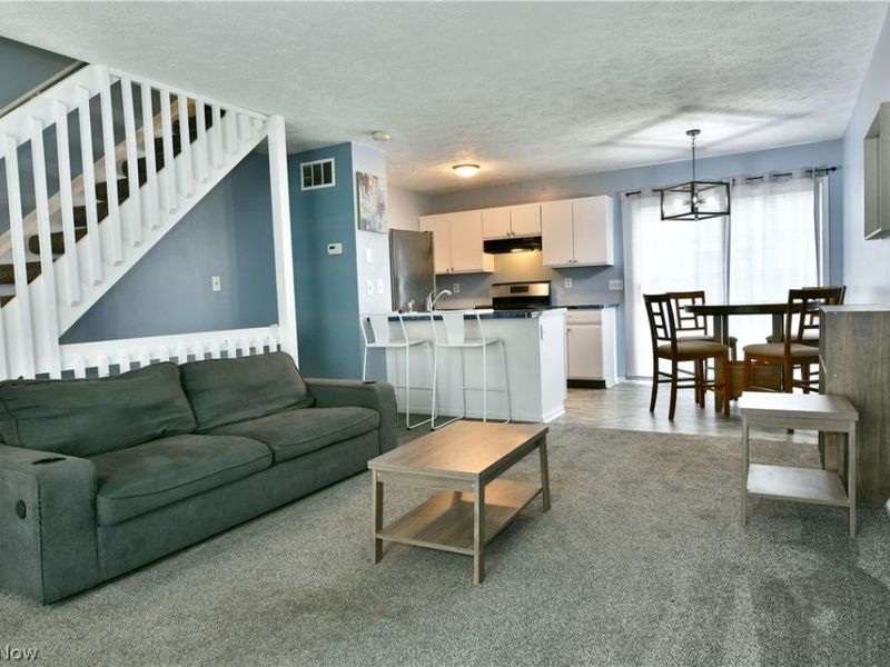 3164 Deer Trail, Unit B, Cortland, OH 44410 Photo 6