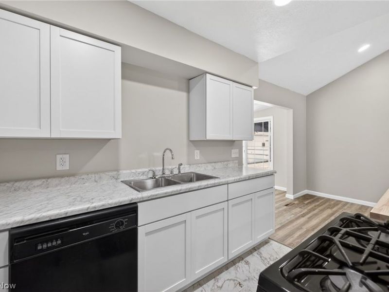 6452 Brooks Boulevard , Mentor, OH 44060 Photo 14