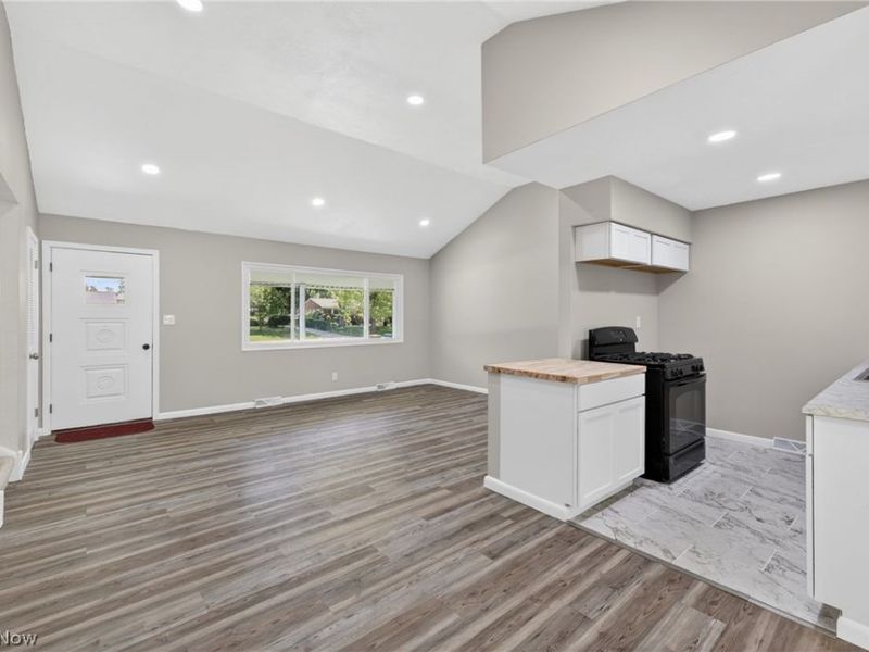 6452 Brooks Boulevard , Mentor, OH 44060 Photo 7