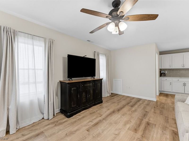39 Prospect Street , Seville, OH 44273 Photo 7