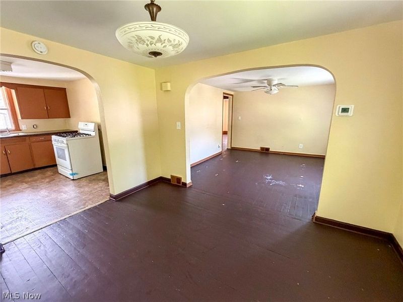 145 S Lakeview Avenue , Youngstown, OH 44509 Photo 27