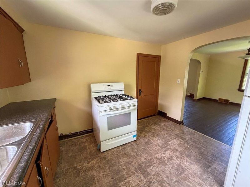 145 S Lakeview Avenue , Youngstown, OH 44509 Photo 29
