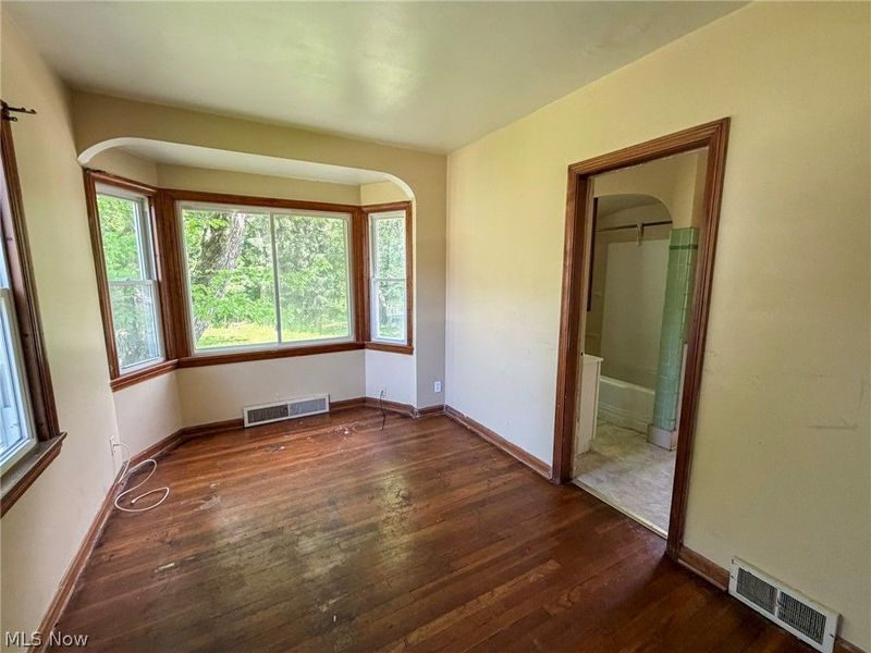 145 S Lakeview Avenue , Youngstown, OH 44509 Photo 9