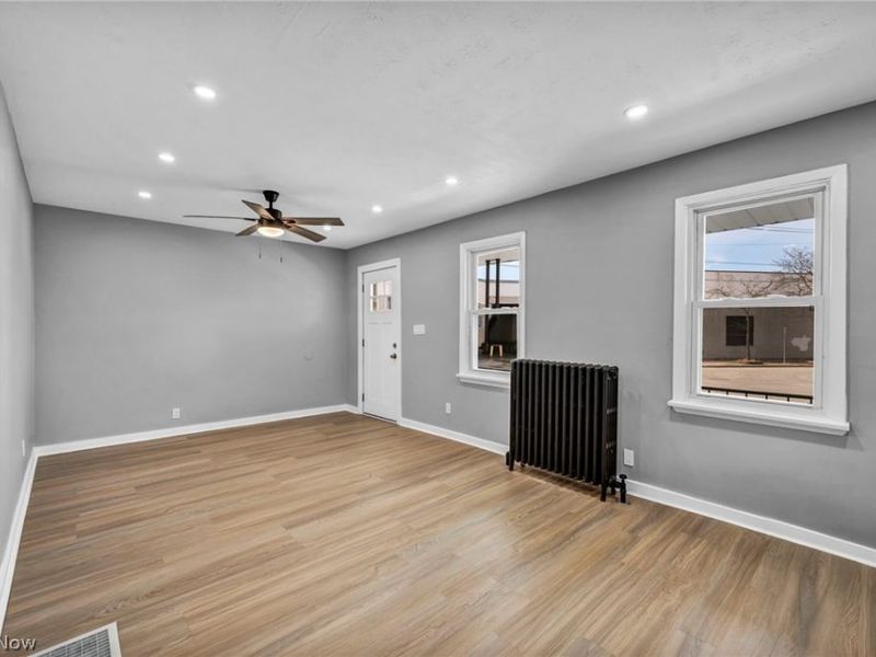 12929 Plover Street , Lakewood, OH 44107 Photo 5