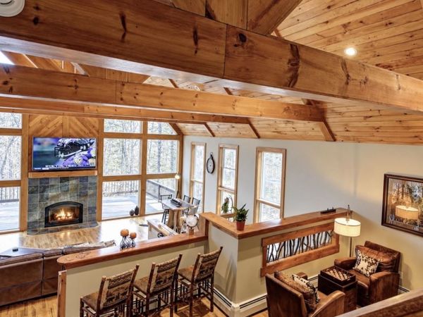 4427 West Hill Road South, Jamaica, VT 05343