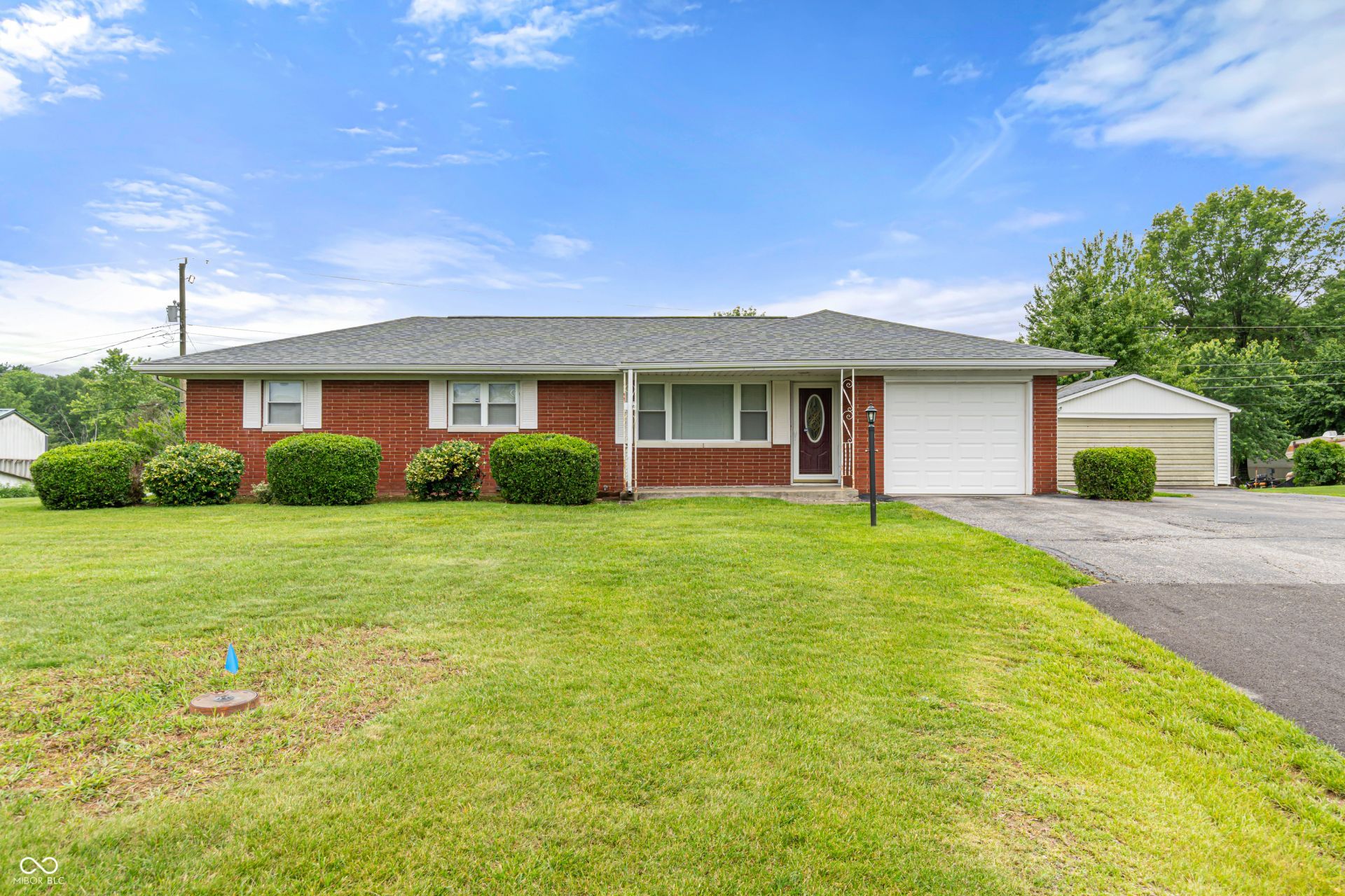 3695 N State Highway 7, North Vernon, IN 47265 Main Photo