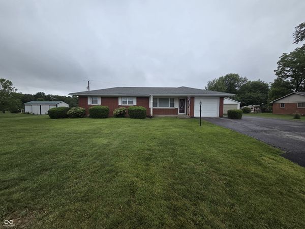 3695 N State Highway 7 , North Vernon, IN 47265