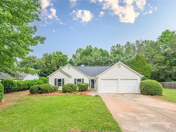 3002 Lake Park Trail, Acworth, GA 30101