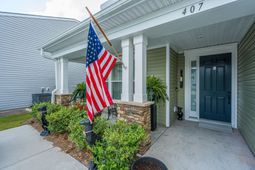 407 Seaside Trail photo 4