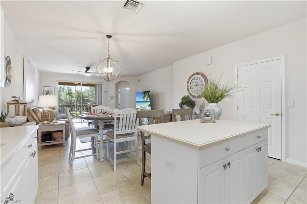 9621 Spanish Moss Way , Unit 3823, Bonita Springs, FL 34135 Photo