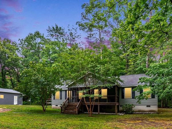 251 Bronson St, HAGUE, VA 22469