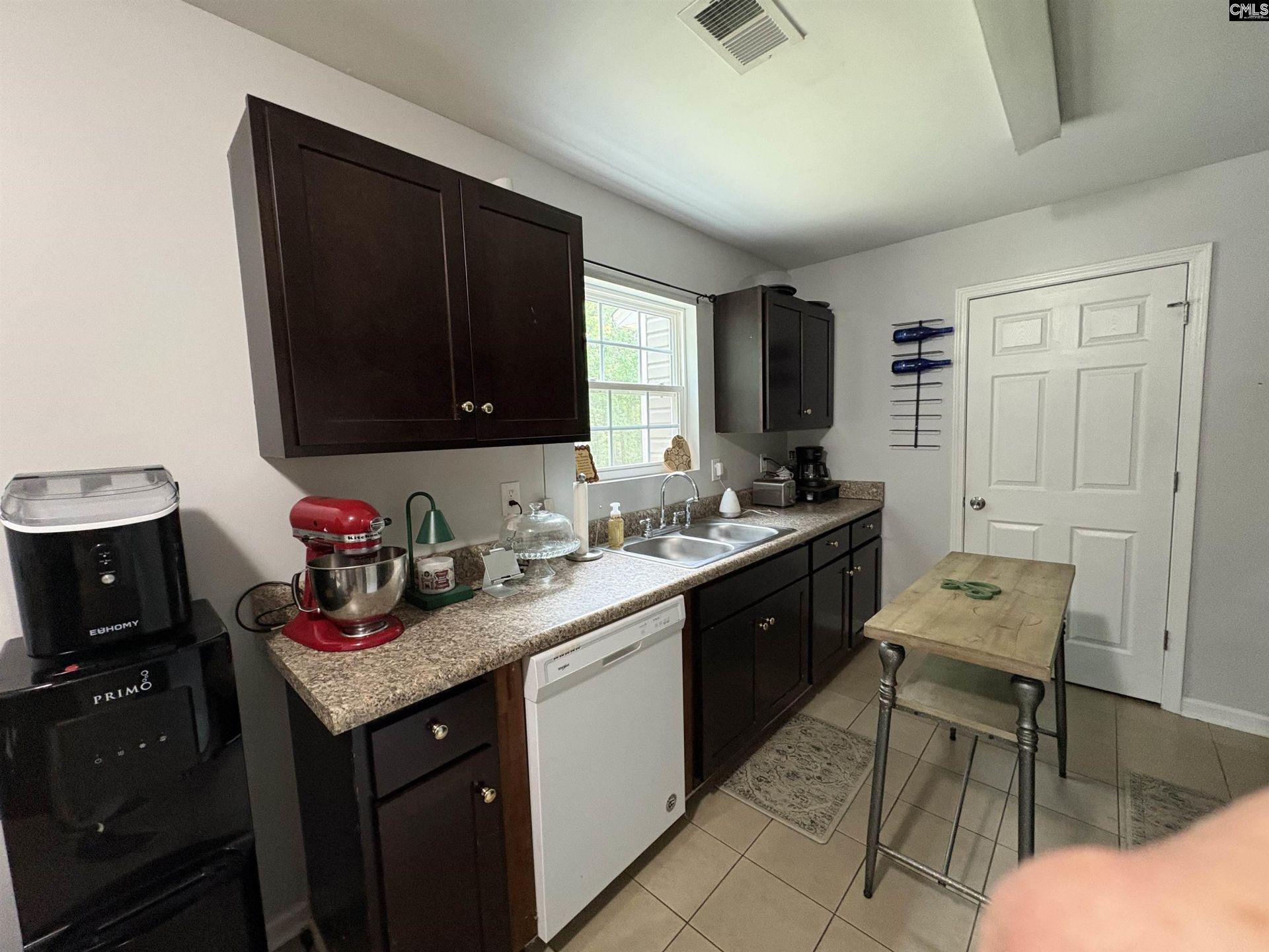 67 Centerville Road  Photo 10