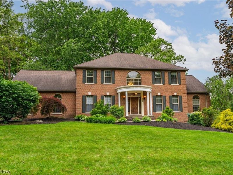 5205 Foxchase Avenue NW, Canton, OH 44718 Photo 1