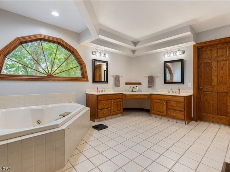 5205 Foxchase Avenue NW, Canton, OH 44718 Photo 33