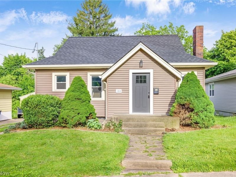 184 Edgehill Drive , Akron, OH 44312 Photo 2