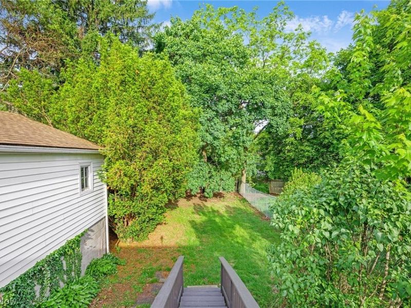 184 Edgehill Drive , Akron, OH 44312 Photo 5