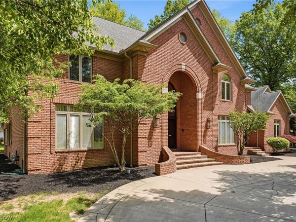 822 Park Harbour Drive, Boardman, OH 44512