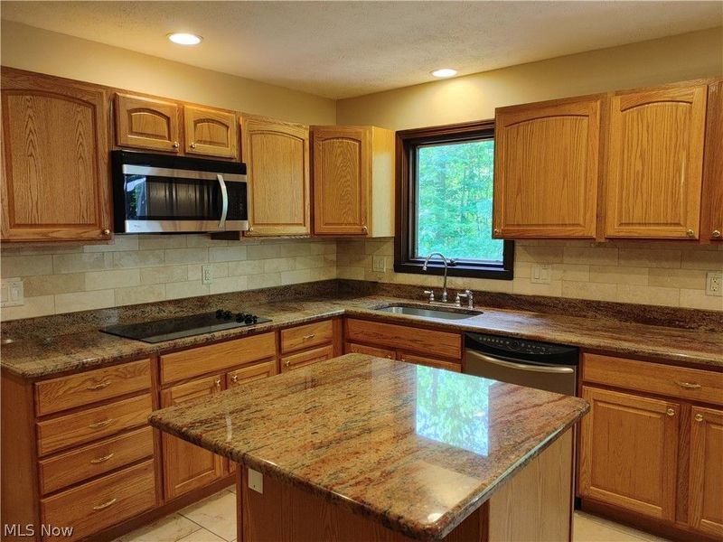 9364 Sunrise Court , Mentor, OH 44060 Photo 13